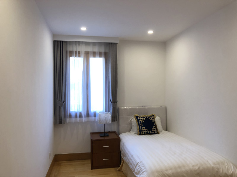 Windsor Court Shanghai | 3-Bedroom & Den Apartment