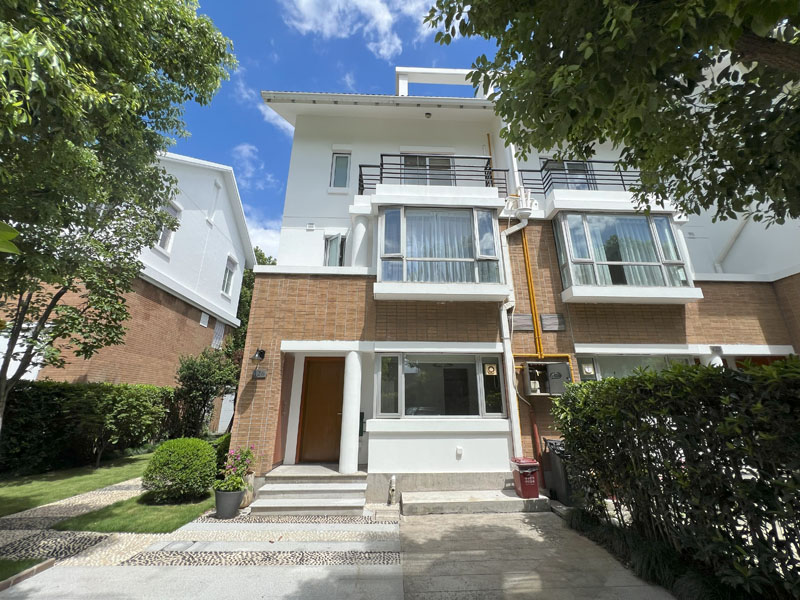 Windsor Place Shanghai | Centurion Villa